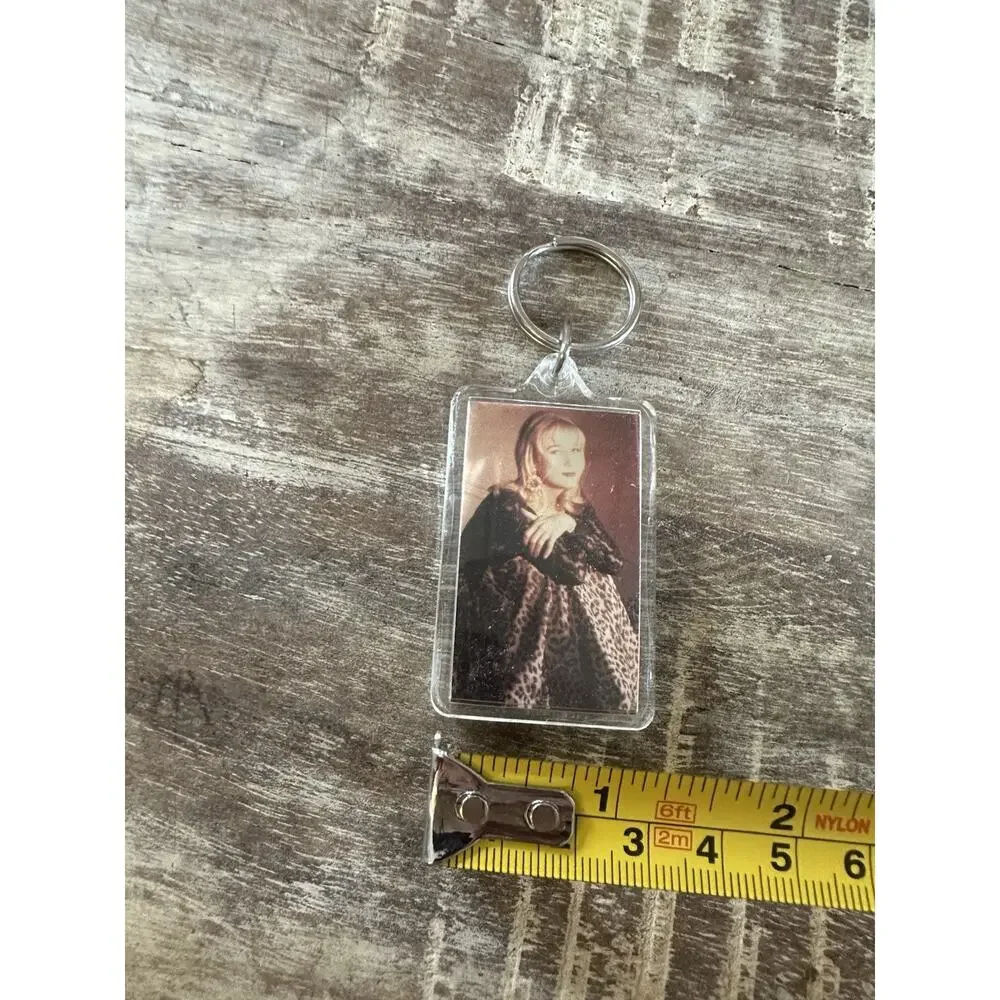 Vintage Keychain TANYA TUCKER Slvr Key Ring Acrylic Fob Country Music Artist USA